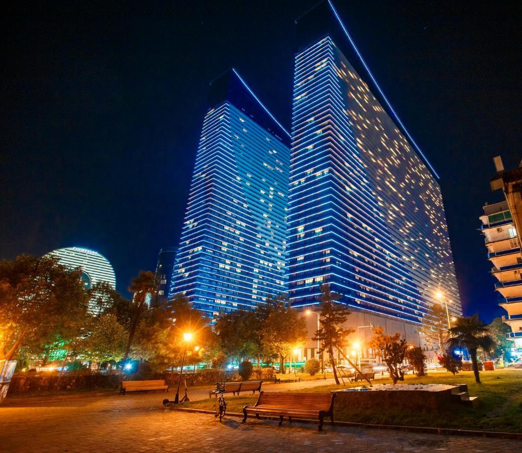 Orbi City Skyscraper With Sea View Батумі Екстер'єр фото